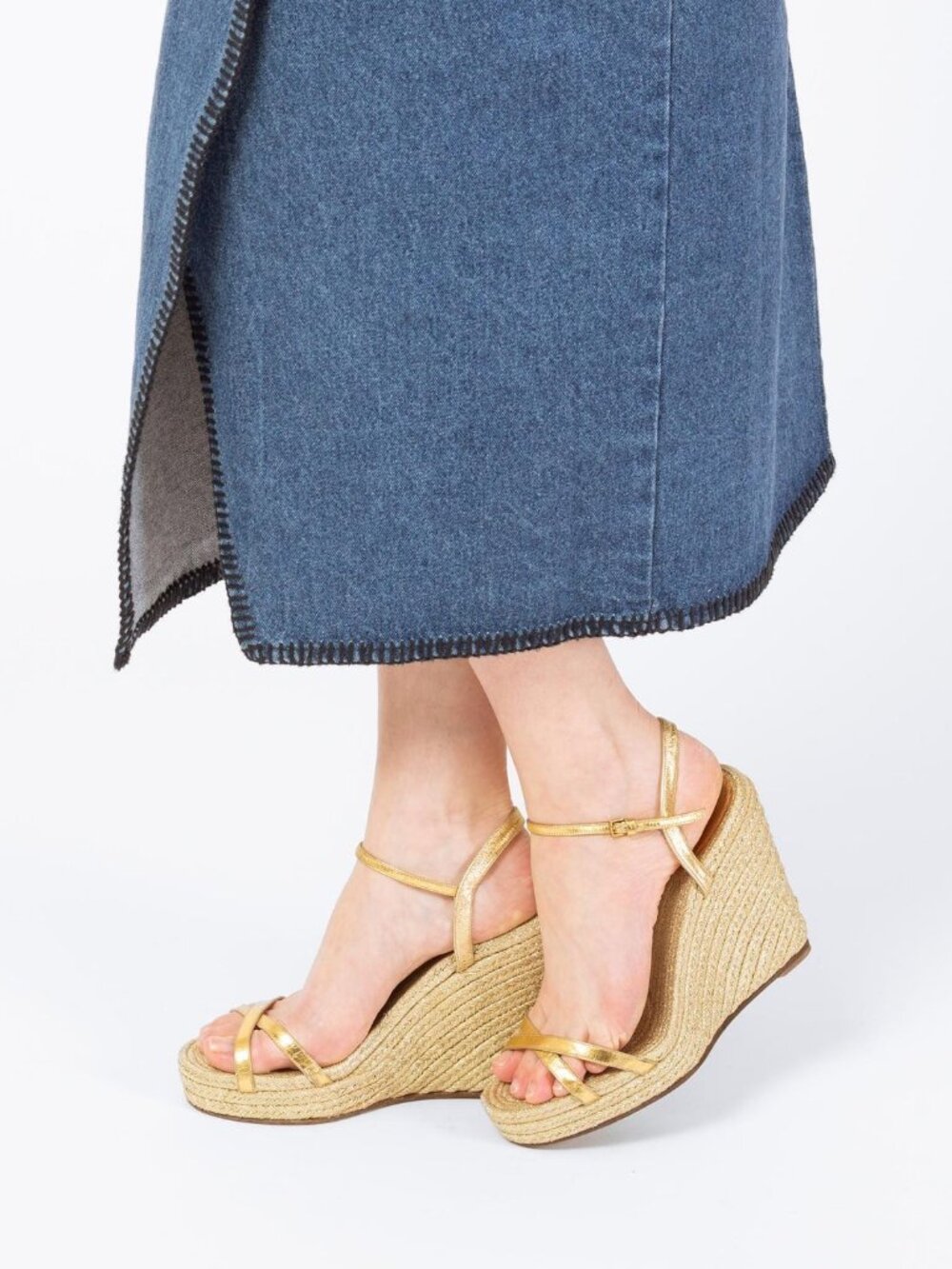 Gucci Gold Raffia Espadrille Wedges - Size 7.5-8